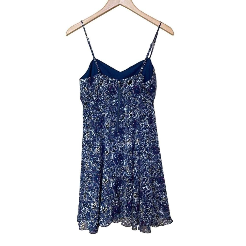 Pins and Needles Blue Floral Mini Dress Sleeveless V-Neck Size 2 - Picture 2 of 8